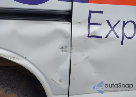 2018 Chevrolet Express 2500 Work Van z USA, uszkodzony, nr VIN 1GCWGAF1XJ1339940